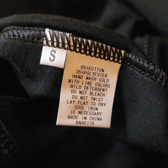 Due Per Due Womens Floral Accent Kimono Sleeves Black Cardigan Sweater Sz S NWT - Picture 6 of 7